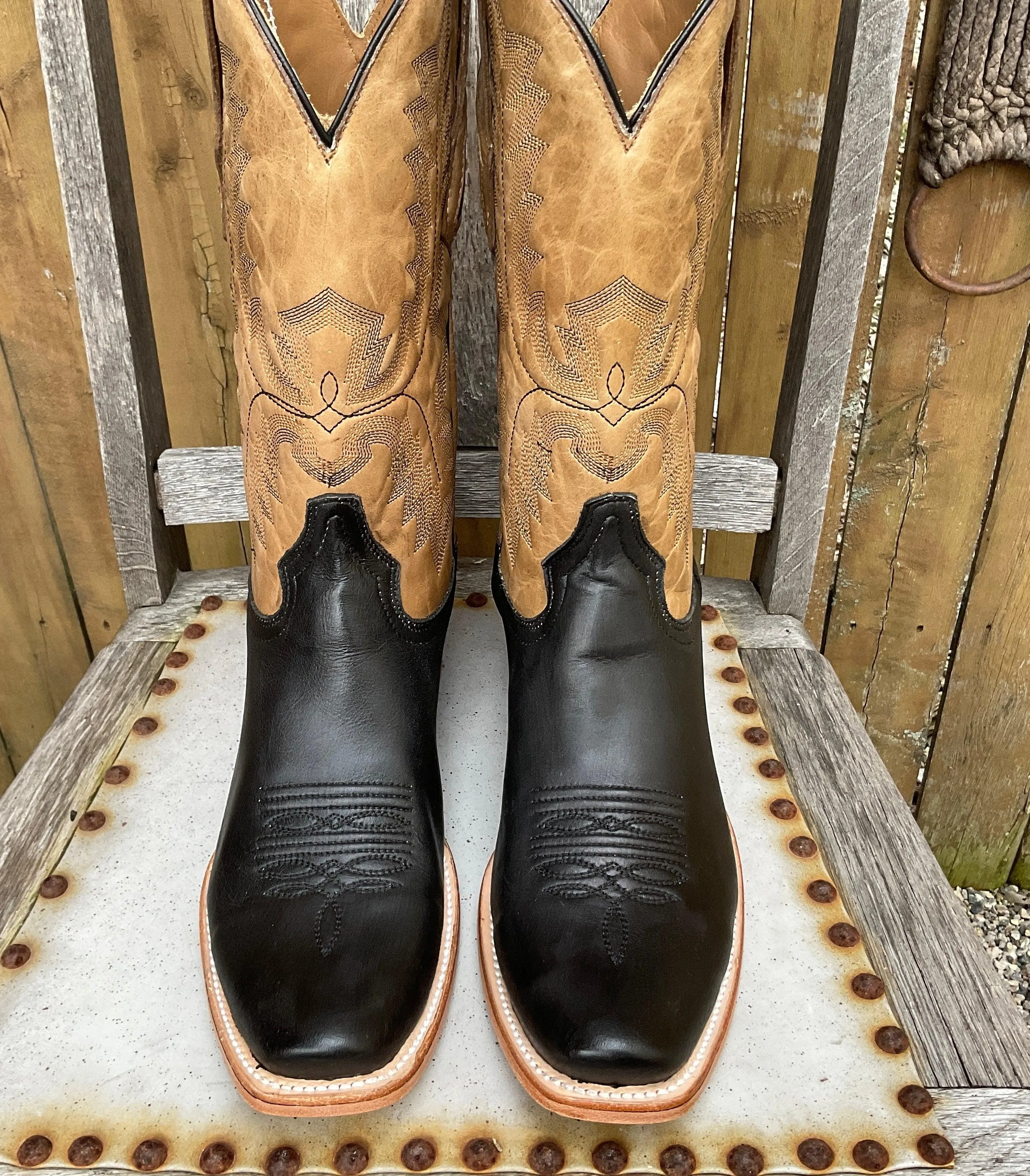 Corral Men's Black & Beige Narrow Square Toe Cowboy Boots A4230