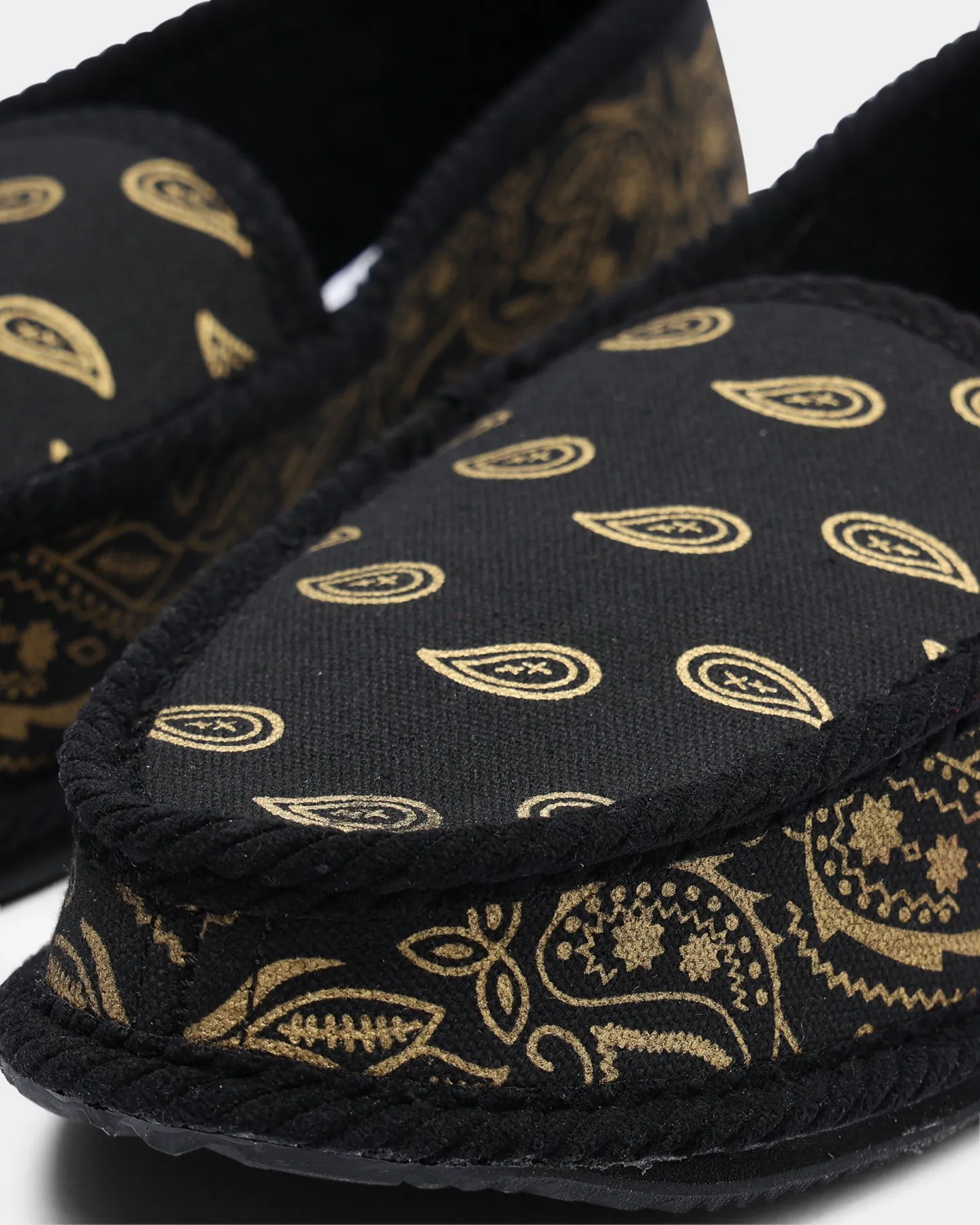 Goat Crew Bandana Slipper Black/Gold