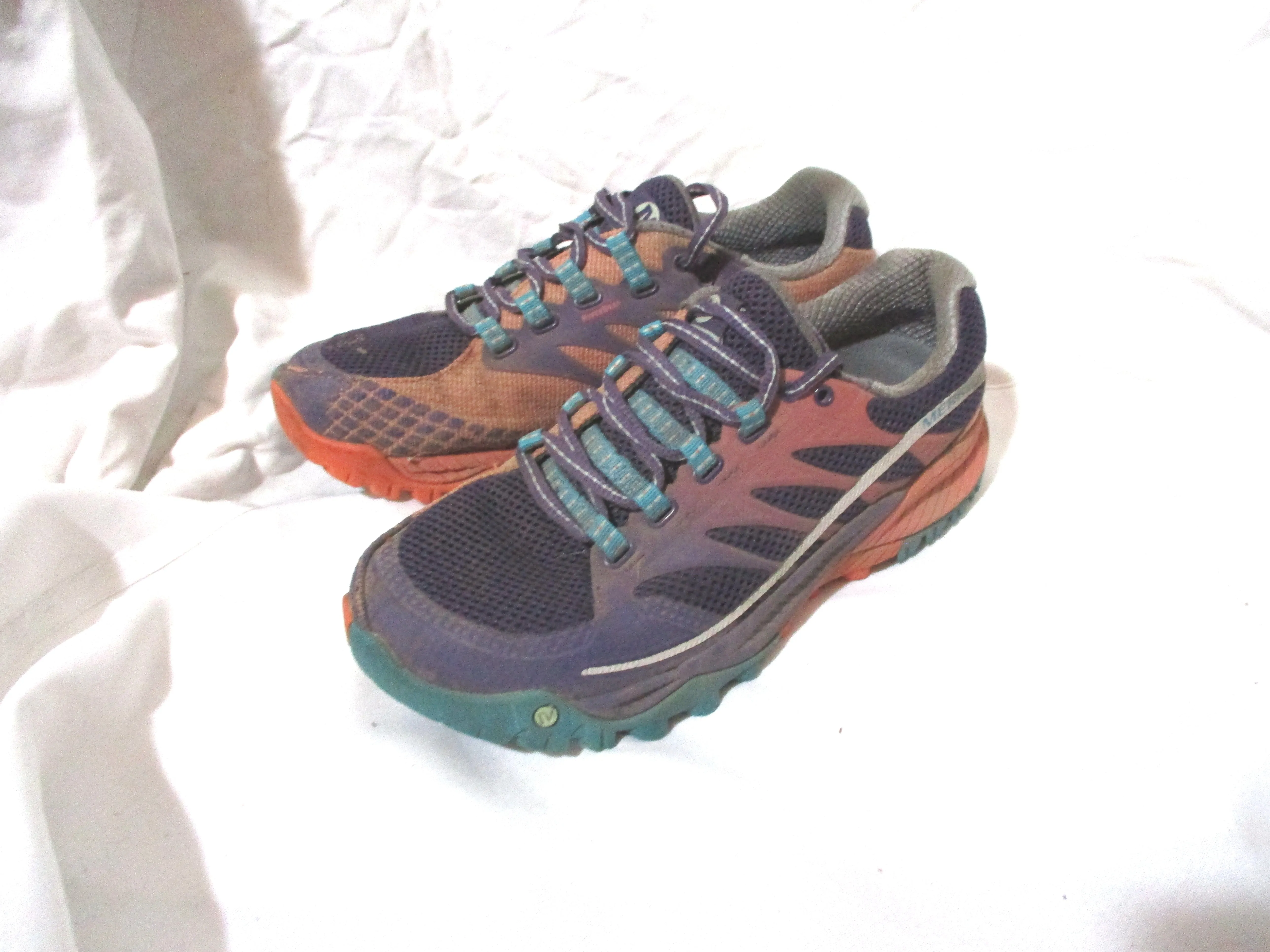 MERRELL PARACHUTE FIELD Hiking Running  Walking Shoe 6.5 PURPLE CORAL Trek