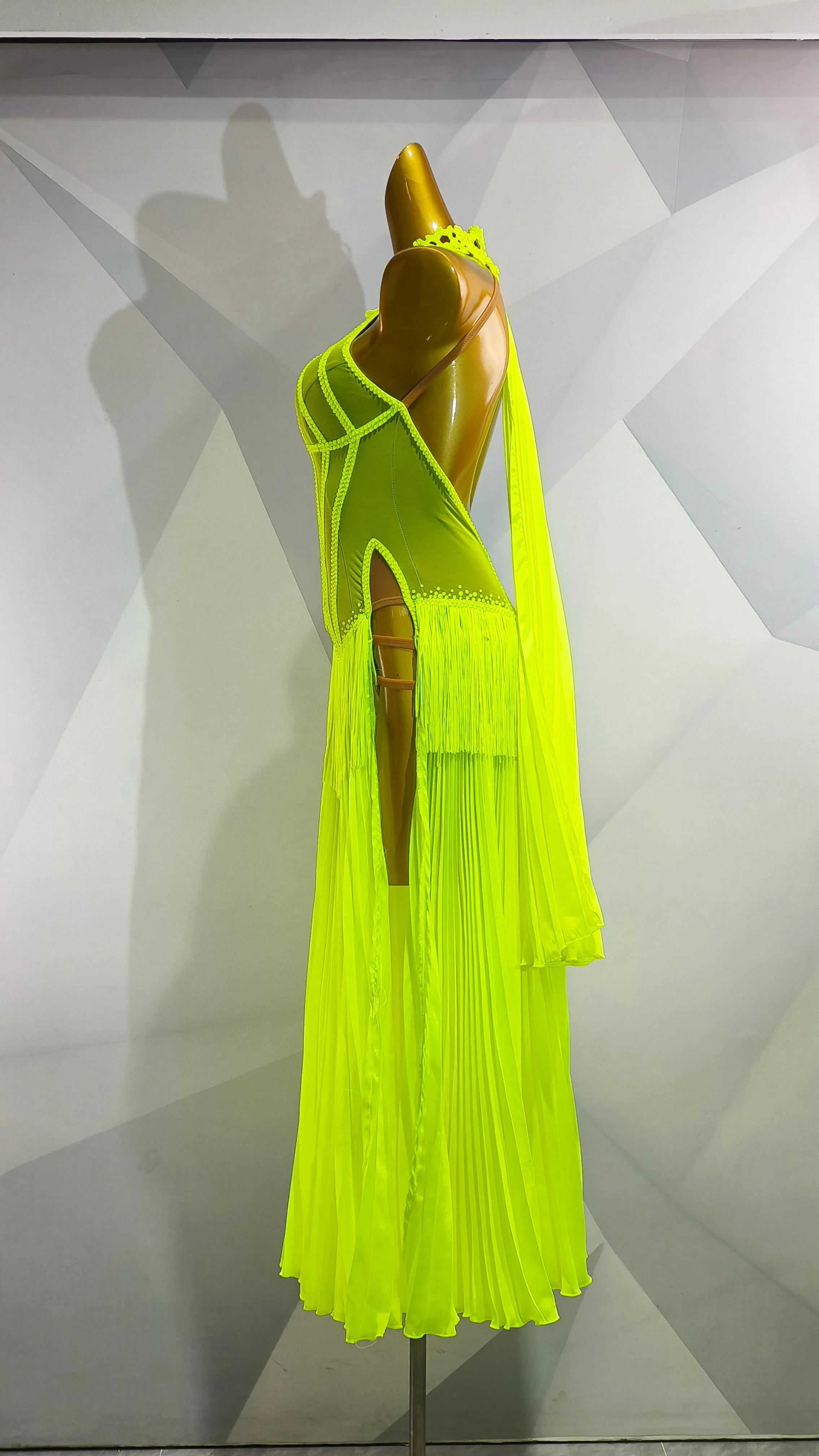 MINEJAS.S011F Vibrant Neon Green American Smooth Dress