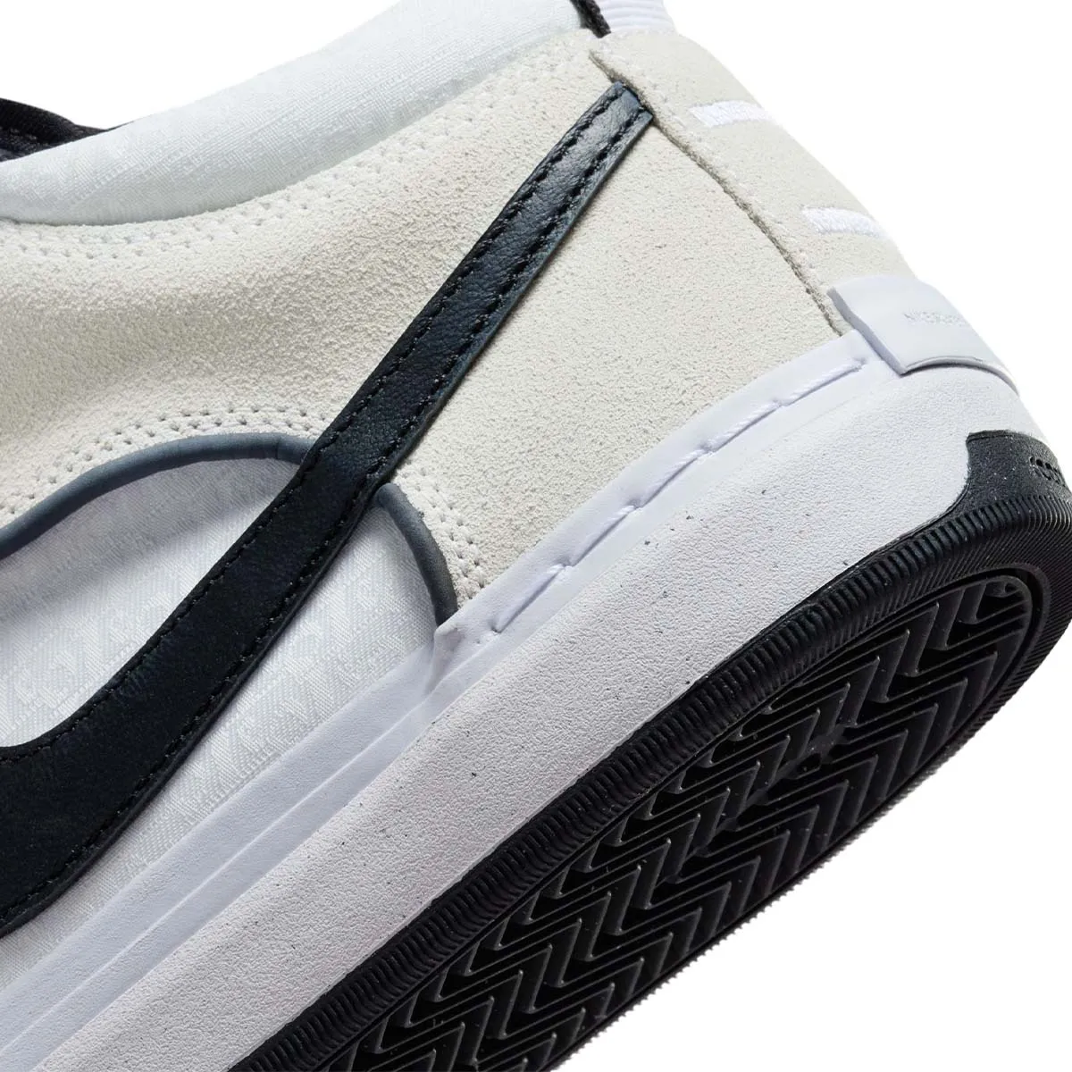 Nike SB - Leo Shoes White/Black