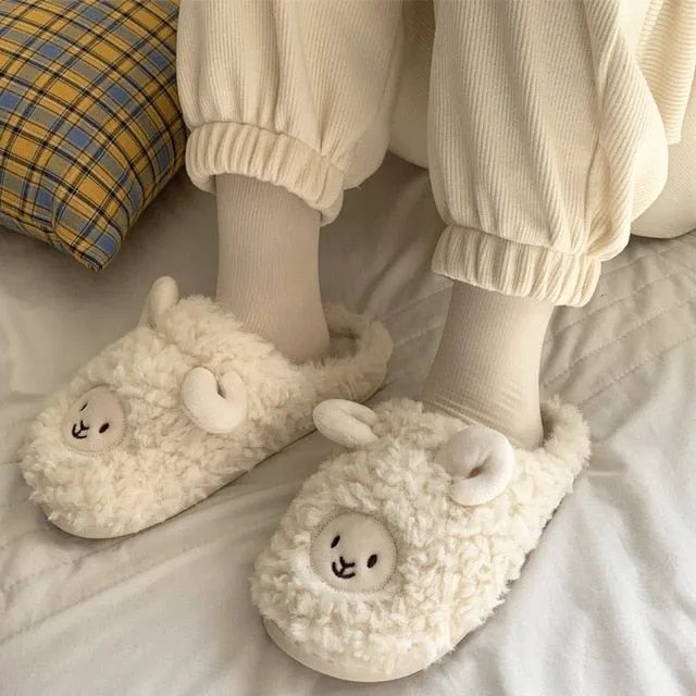 Pat and Pet Emporium | Shoes | Women's Warm Fleece Slippers