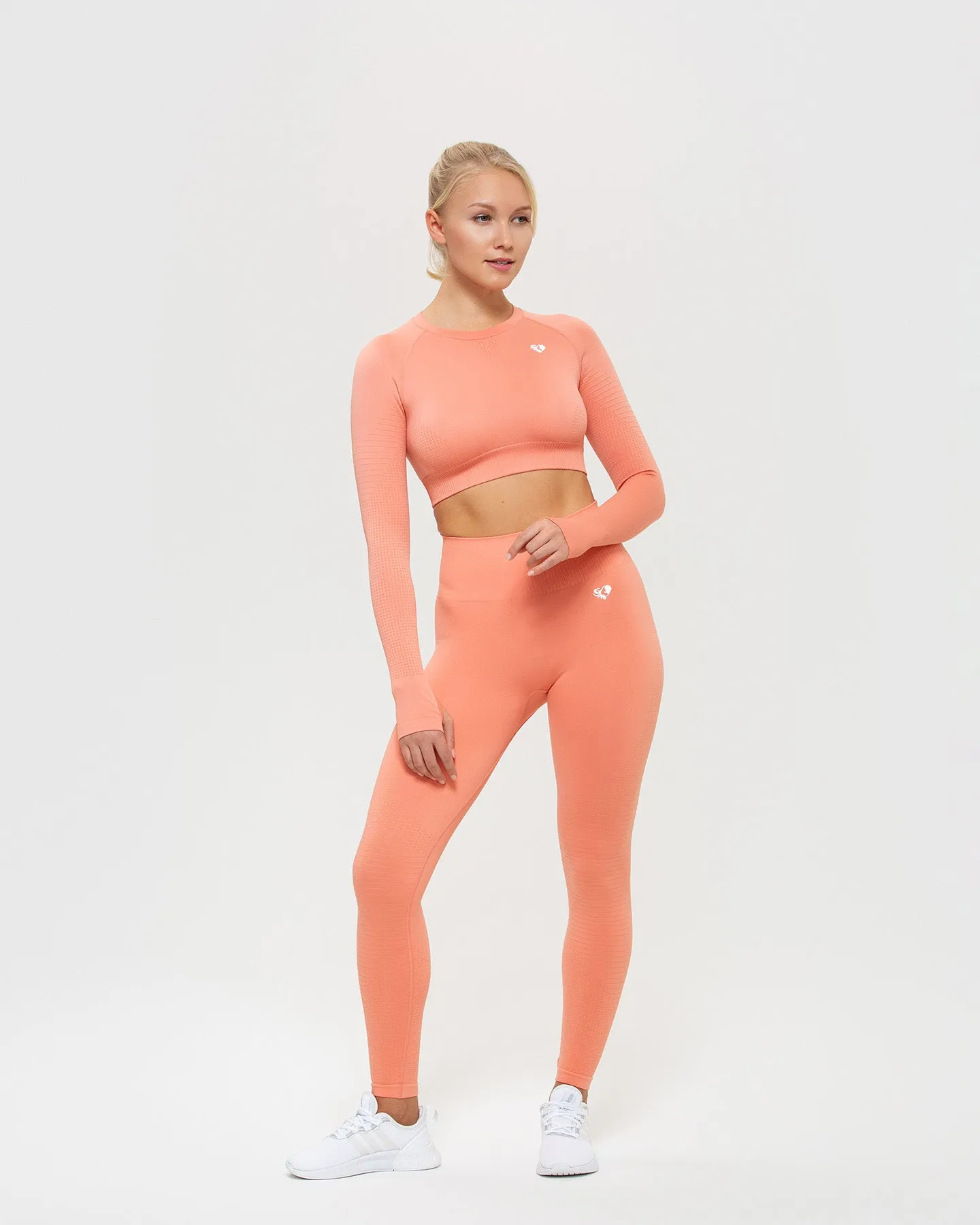 Power Seamless Long Sleeve Crop Top | Peach Sand