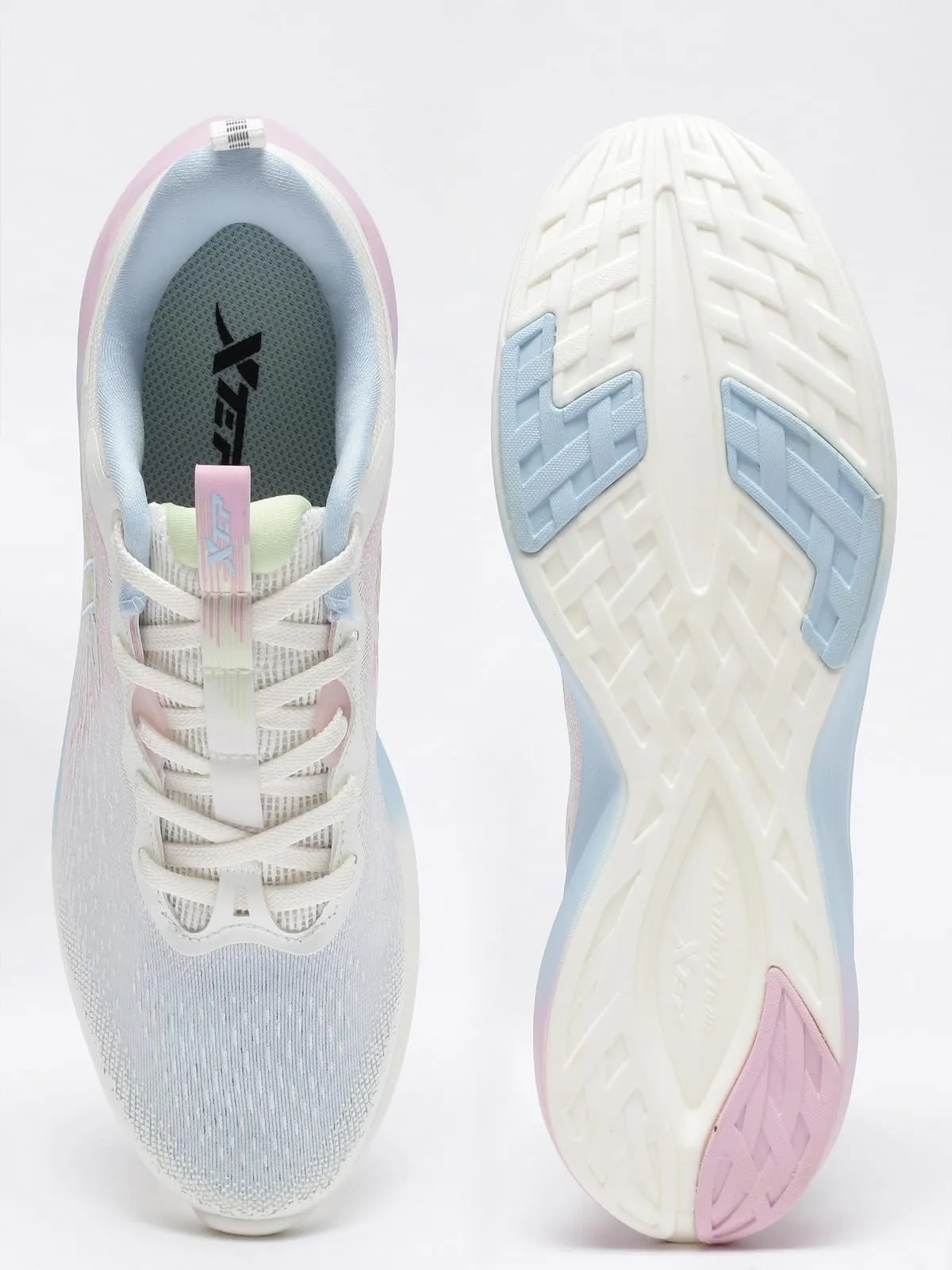 XTEP Canvas White,Peach Running Shoes for Women Euro- 37 Size